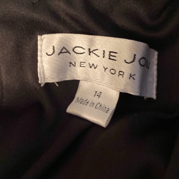 Jackie Jones, New York long gown slit in the back size 14 - Picture 9 of 10